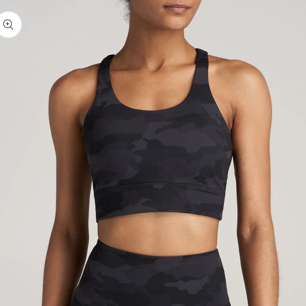 AMERICAN TALL WOMEN'S BALANCE CRISSCROSS SPORTS BRA IN GREY CAMO